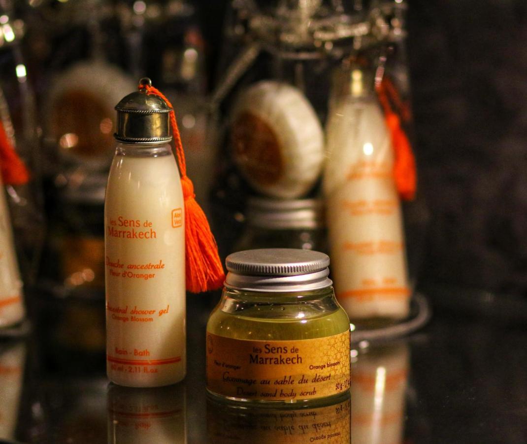 Riad Dollar Des Sables & Spa Marrakesh Bagian luar foto