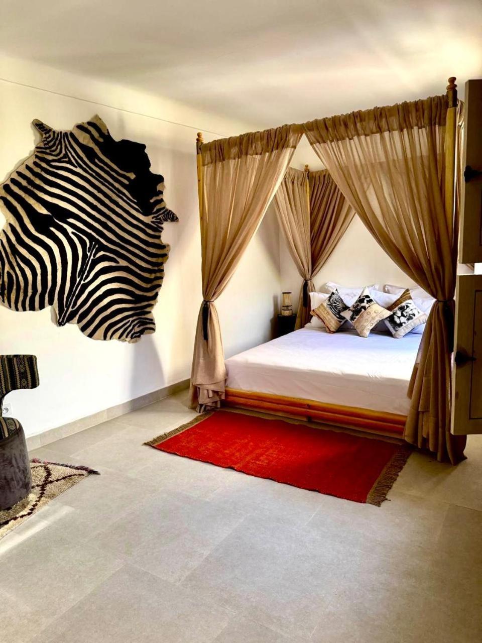 Riad Dollar Des Sables & Spa Marrakesh Bagian luar foto